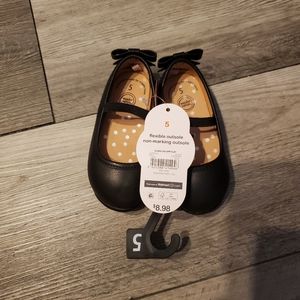 Black shoes from Walmart size 5c girls